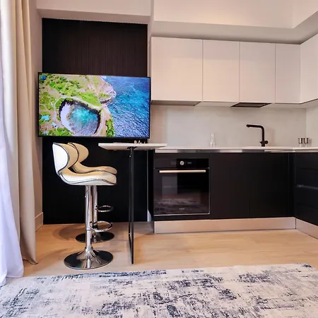 Apartment Luxury Newly Build 1br Azulis#5 - Lift - Terrace - Free Parking