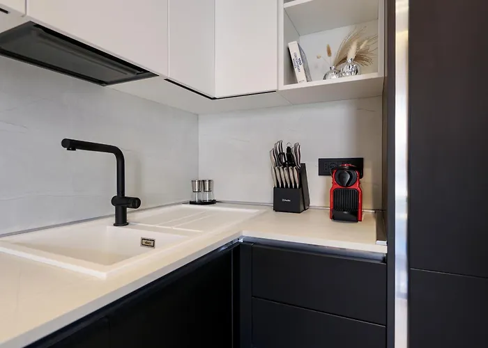 Luxury Newly Build 1br Azulis#5 - Lift - Terrace - Free Parking * Ольбия