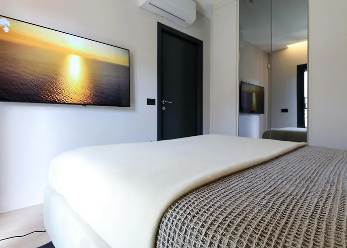 Luxury Newly Build 1br Azulis#5 - Lift - Terrace - Free Parking Апартаменты Ольбия